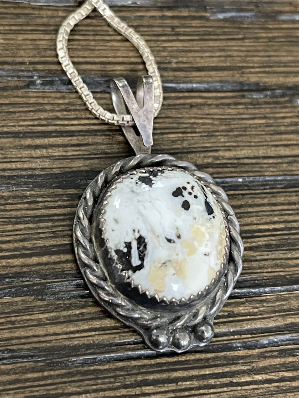 Sterling pendant stamped DHI